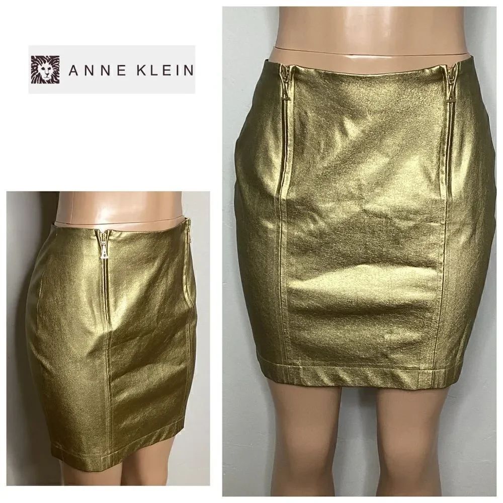 New. Anne Klein faux gold metallic mini skirt. 4/6